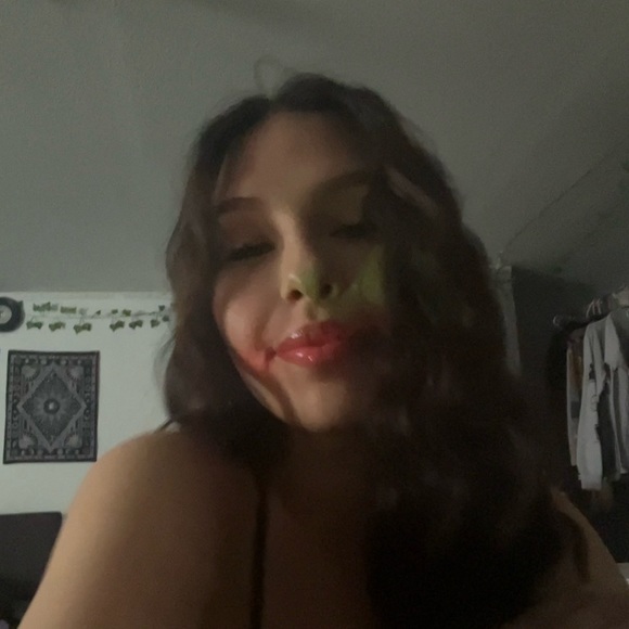 Meet your Posher, Rebecca - Picture 1 of 1